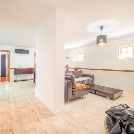 Appartamento Guestready - Pleasant In Encarnacao Lisbona